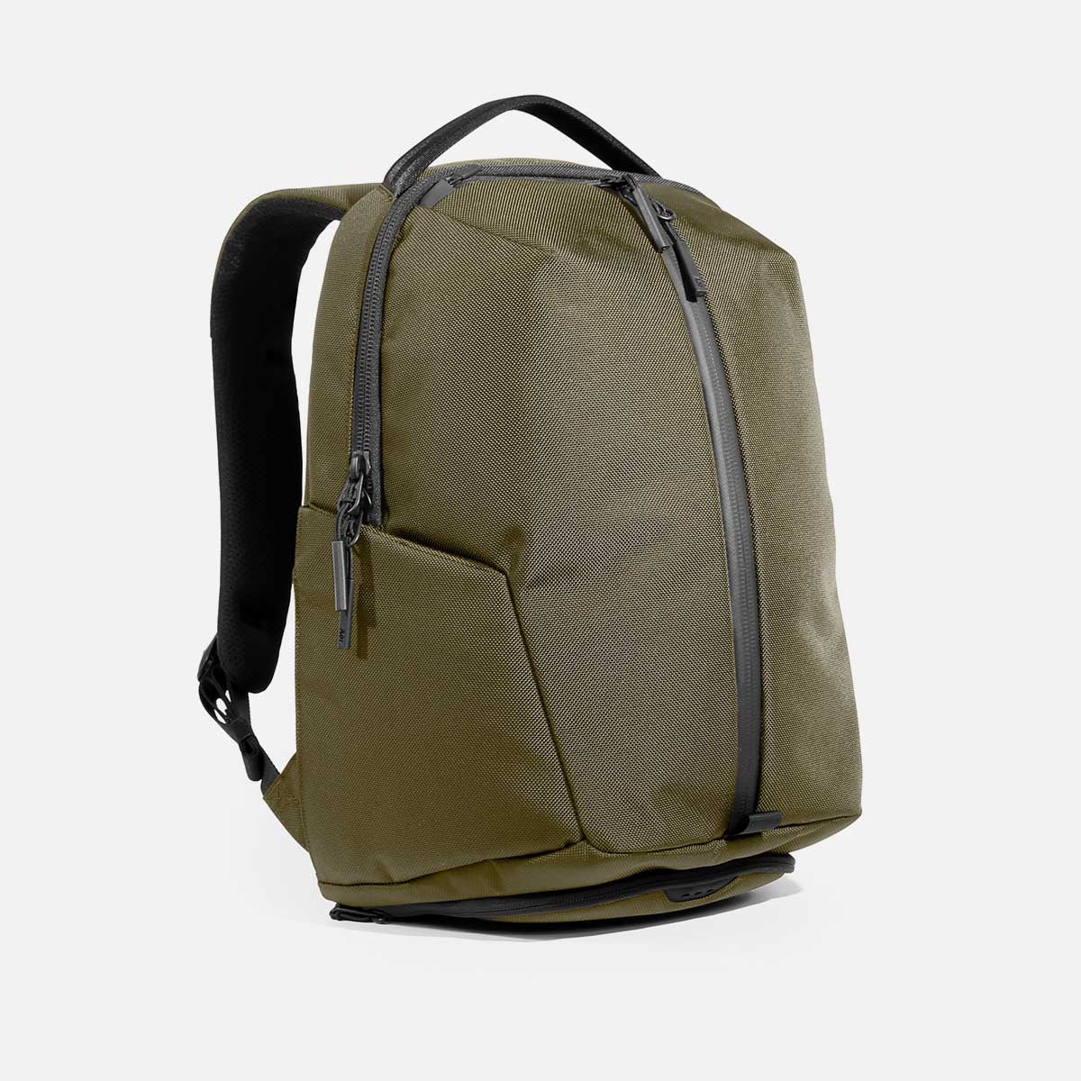 バッグ Aer Tech Pack 3 Sling Bag 3 Black | Aer ｜ エアー公式通販サイト